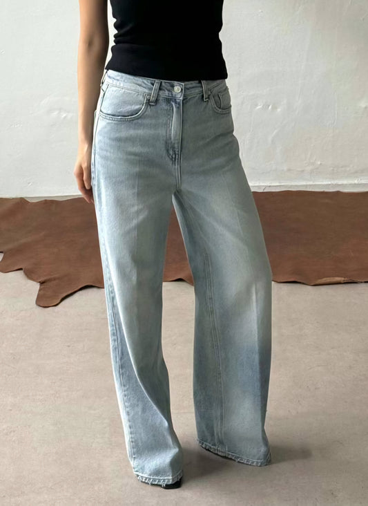 Drew pleated jeans